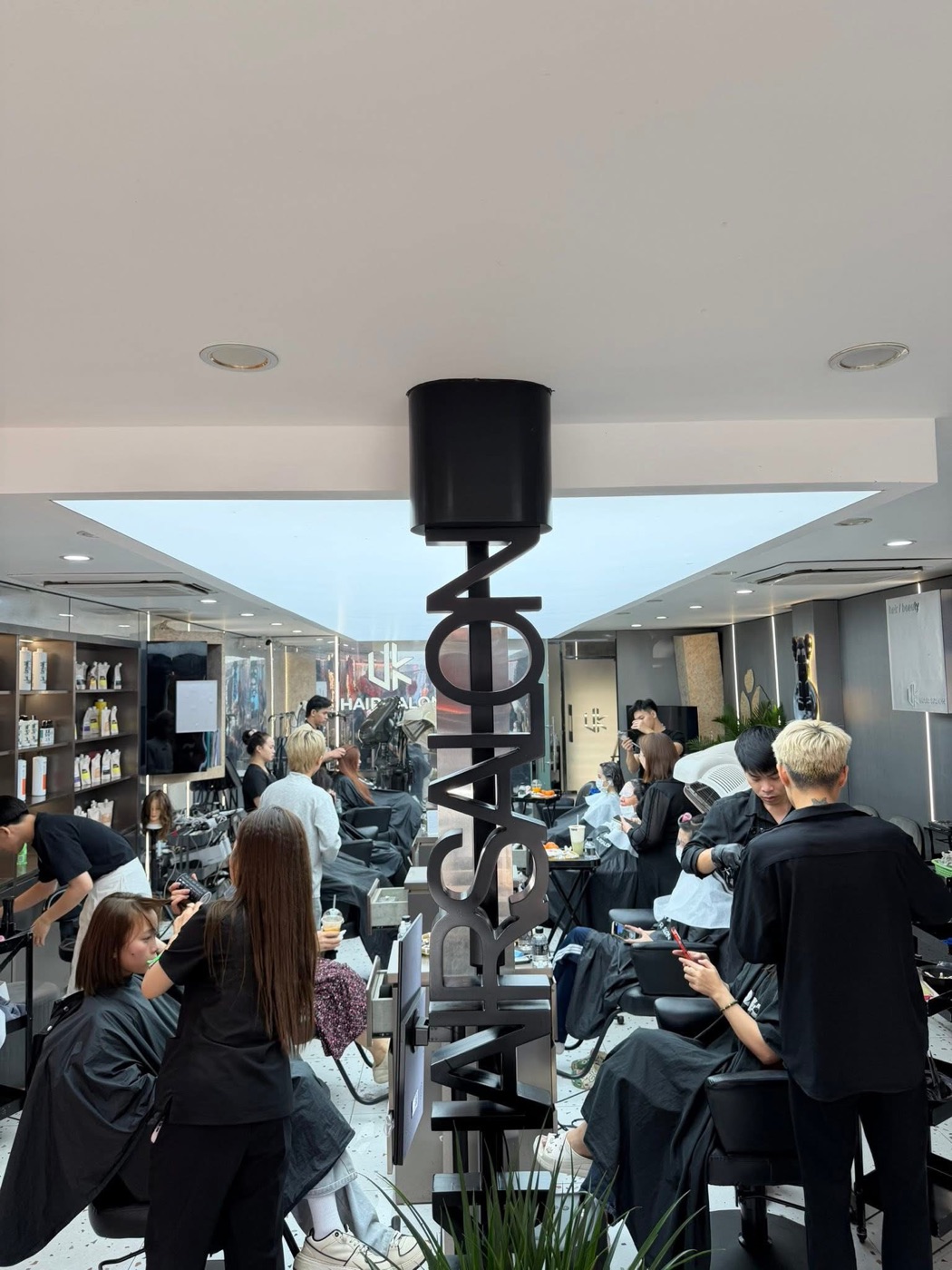 Không gian UK Hair Salon